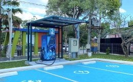 Pengisian Daya Ultra Cepat 120kW dan 150kW